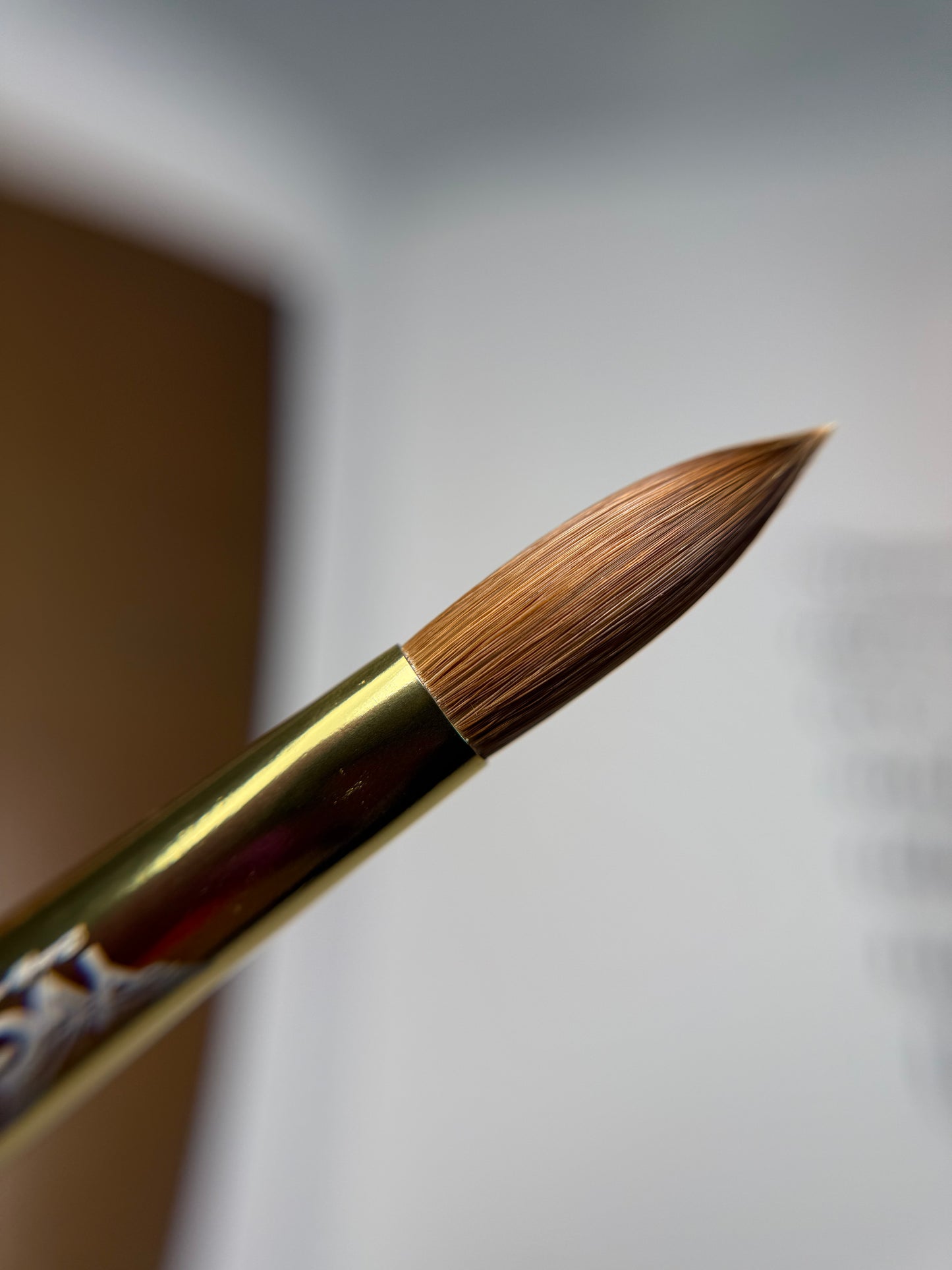 Pincel de acrílico # 14  - 100% kolinski con mariposas doradas.